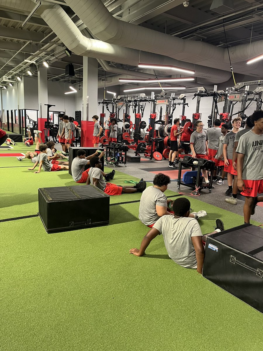Union9FB's tweet photo. Day 1 complete! Gotta keep building and stacking days!  #BuildingChampions https://t.co/bqIG0LFCps