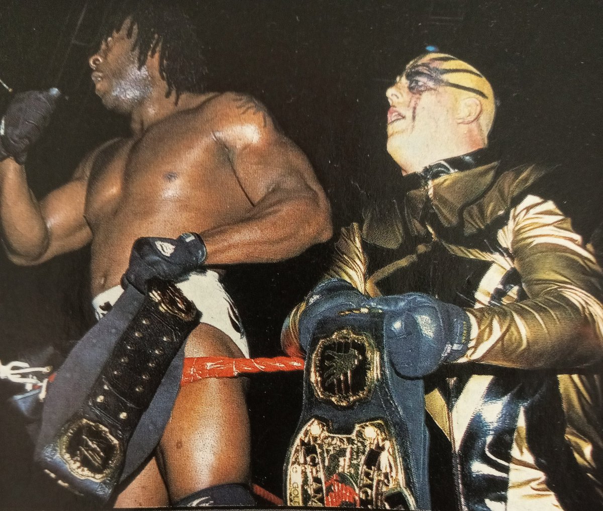 CeddyLG's tweet image. Booker T: “I was always a solo act”

Also Book:

#WWENXT #NXTBATTLEGROUND #WWENXTBattleground