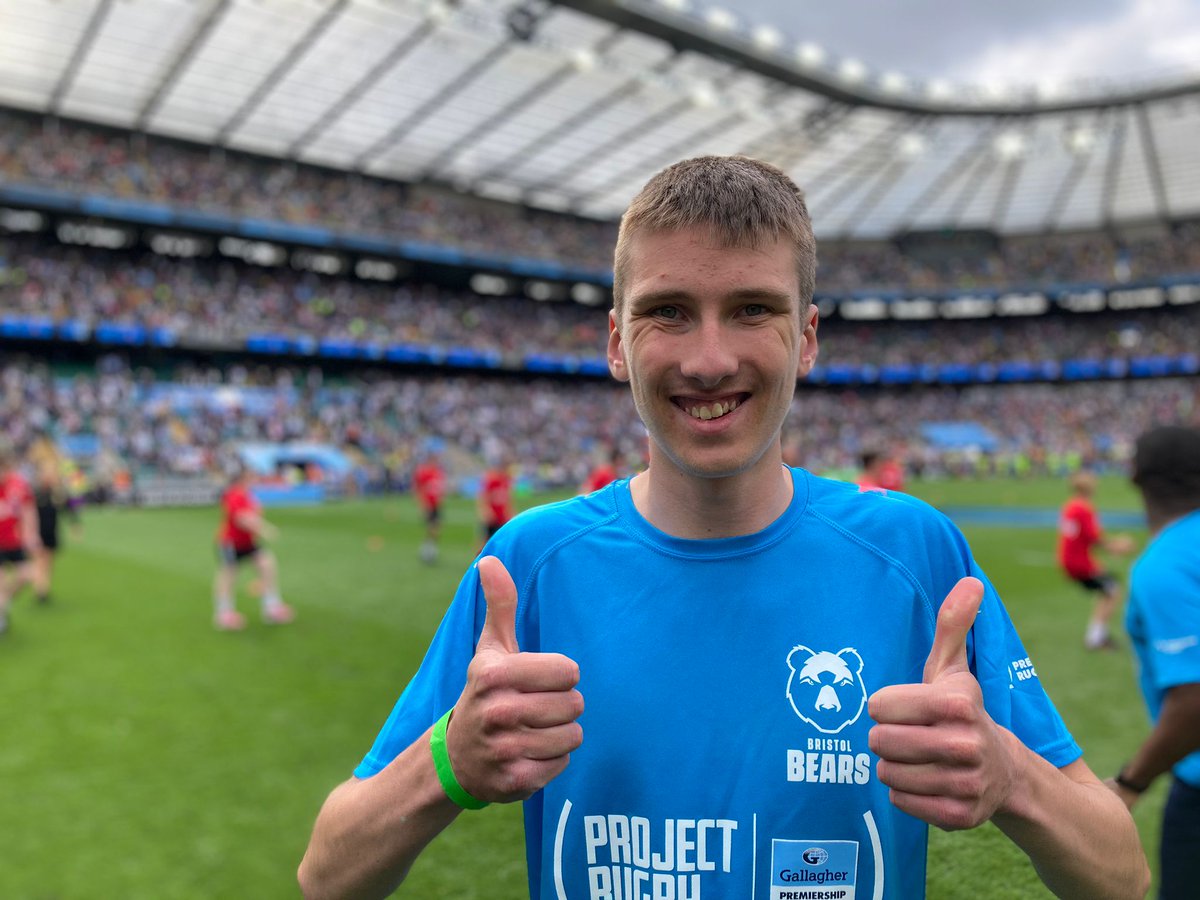 BrisBearsFound's tweet image. A special day at the @premrugby final for our #ProjectRugby friends from @kingswoodrfc &amp;amp; @warmleypkschool Disability Rugby pathway! 🌈

From grassroots to The Stoop to Twickenham Stadium! 8️⃣2️⃣,0️⃣0️⃣0️⃣ supporters watching on as inclusive rugby took centre stage! 🙌