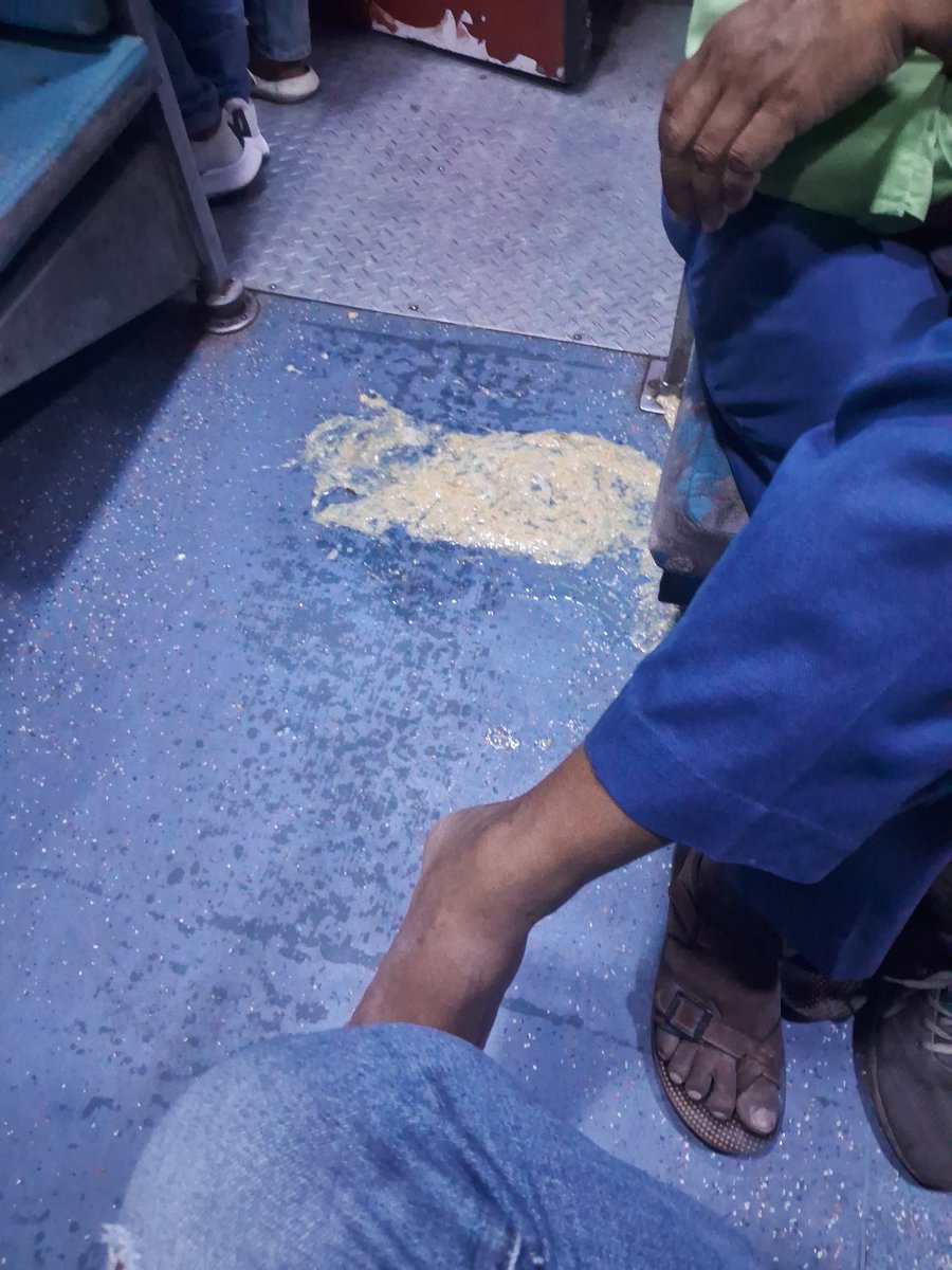 AbirChatte3482's tweet photo. @RailwaySeva hello sir in train no 13307 is train mai koi passenger ulti kar diya hai general bogy mai please sir thora saff kar wa dijiey.mera num 8252400107 https://t.co/L7JkLJcZeD