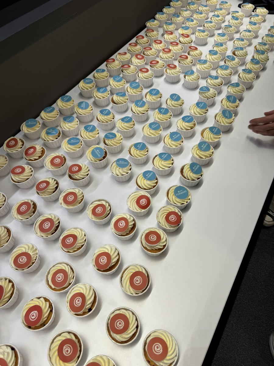 Alex (@alcatrazz22) on Twitter photo Wie schaut ihr dir Ubisoft Forward? Bei uns gibt’s Muffins! 🥹
Hier geht’s zum Stream:
Ubisoft.com/forward
<a href="/LifeatUbisoft/">Life at Ubisoft</a> Wie schaut ihr dir Ubisoft Forward? Bei uns gibt’s Muffins! 🥹
Hier geht’s zum Stream:
Ubisoft.com/forward
<a href="/LifeatUbisoft/">Life at Ubisoft</a>