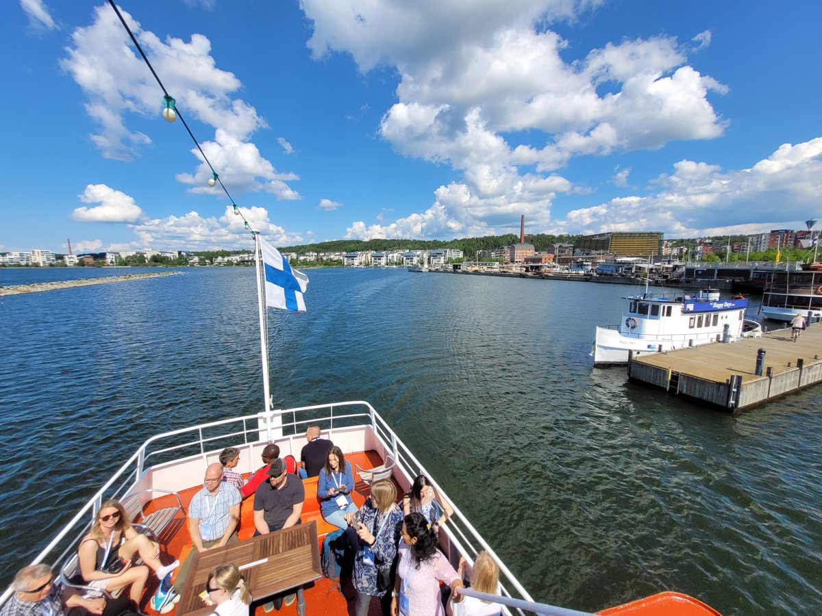 Many thanks to all participants! Special thanks to the keynotes @LacLaurence, @mike_hupfer, @ReitzelKasper, Zhengwen Liu for the inspiring talks on how to move towards  #sustainablelakerestoration!