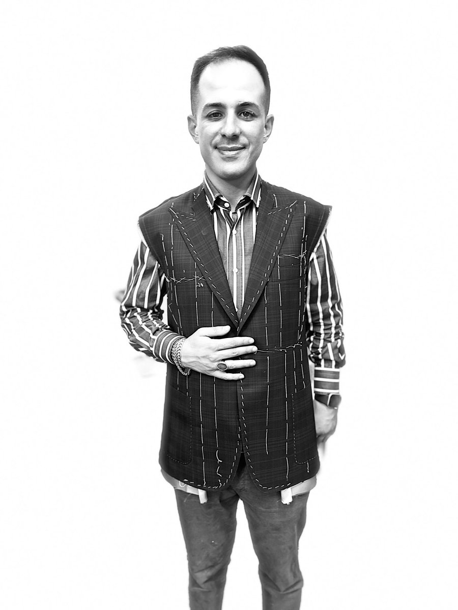 polatyunusemre's tweet image. İlk bahar/yaz şahsa özel dikim tek ceket haki yeşili #hautecouture #bespoke #tailor #prova #beyoglu #elişciliği #4500 #iğne