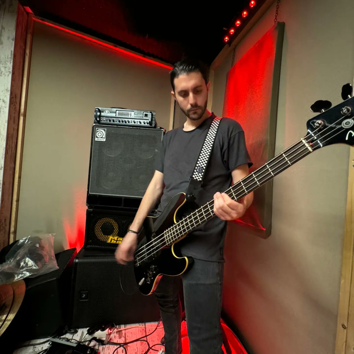 GanziGun's tweet photo. ⚡️ 𝙍𝙚𝙝𝙚𝙖𝙧𝙨𝙖𝙡𝙨 ⚡️

💥 #FireItUpWithGanziGun 💥

#ganzigun #rehearsal #studio #timeisnow #hardrock #heavymetal #bandsofinstagram #athens #greece #greekbands #freshstart #newstart https://t.co/sthPnRRe9s
