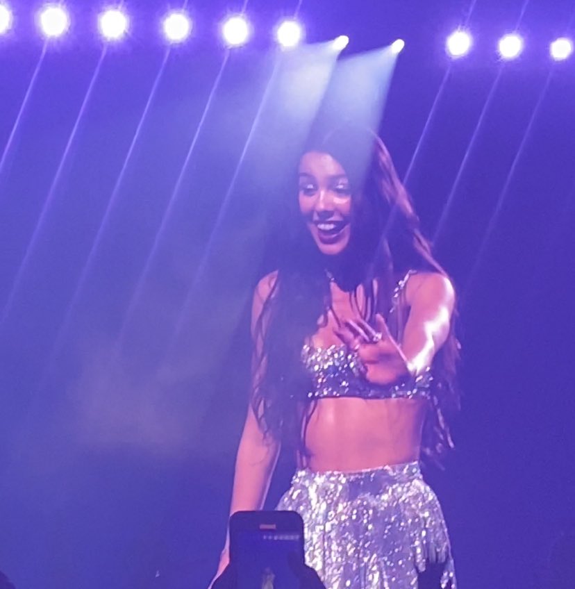 yeturikuzi's tweet photo. my teenage dream (….im 20) ♥️

#GutsWorldTourBologna https://t.co/hHMMQkCvba