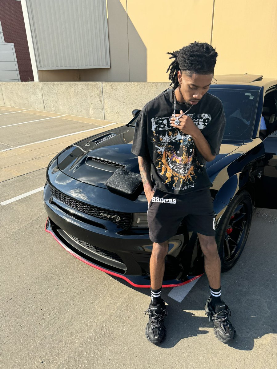 SKI🏴‍☠️ tweet media