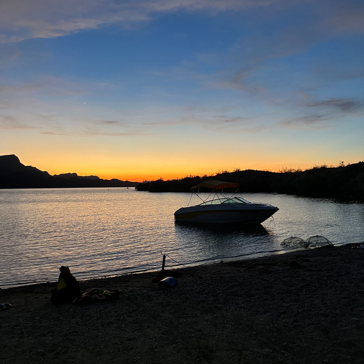 peerflips's tweet image. Back from camping with my bestie 🐶!

Excited to start validating my favorite @pacmoon_ content again!

What did the rest of the $PAC fam get into this weekend?