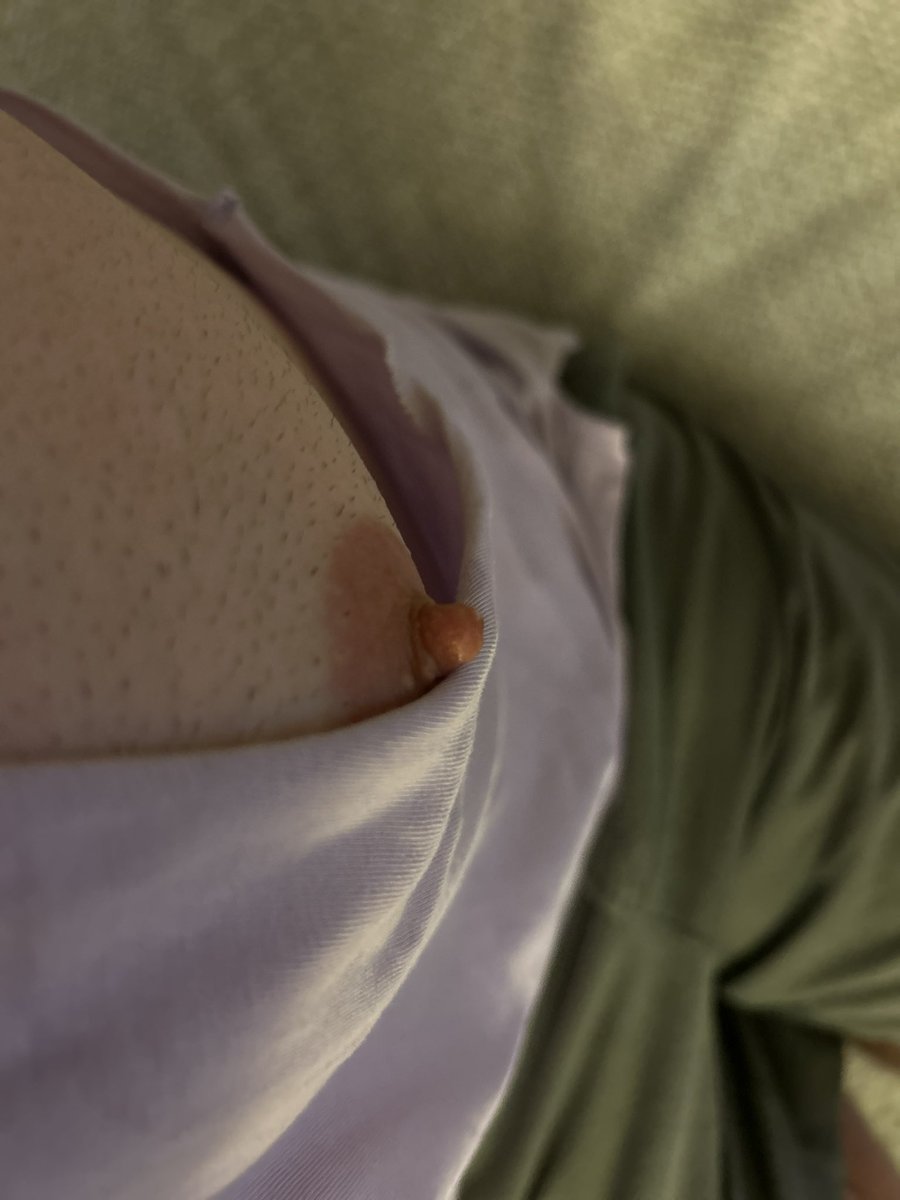 הפטמה שהציצה 👀