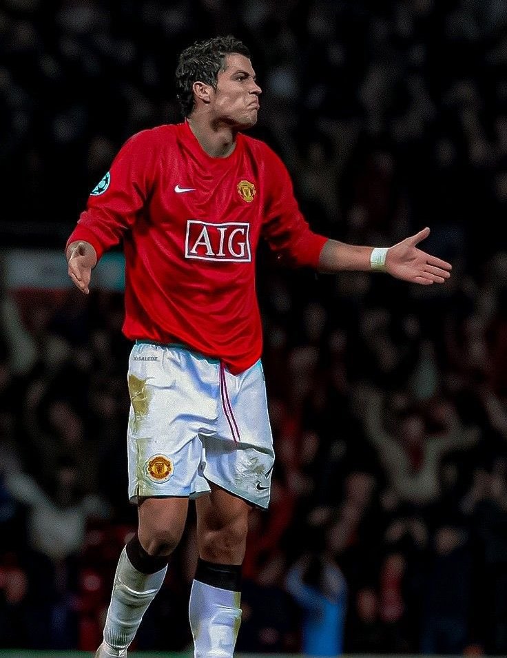 Resetting this account. Was @/utdmist now @/utdhans. Too many frauds not interacting with my tweets. Reply to get followed. I need new moots. The old ones are no longer loyals ❤️