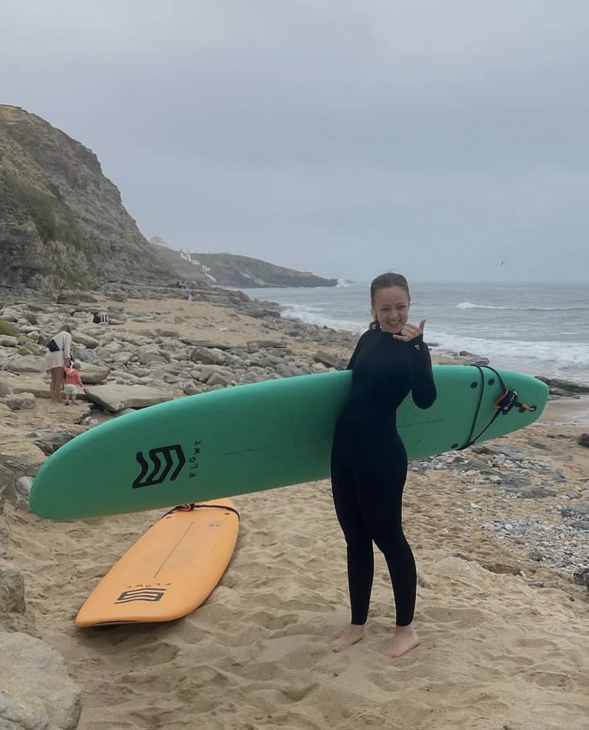 dailyfridapics's tweet photo. cutie pie 🏄‍♀️<3 https://t.co/gOjHxBXbcv
