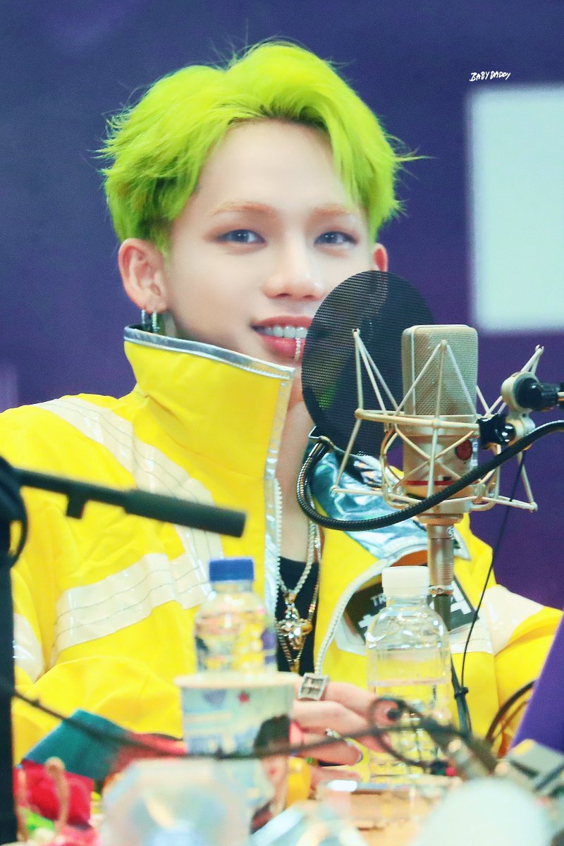 Babydaddy0421's tweet photo. 240610 Idol Radio

#최현석 #CHOIHYUNSUK #ヒョンソク
#트레저 #TREASURE https://t.co/ucx35GF8aq