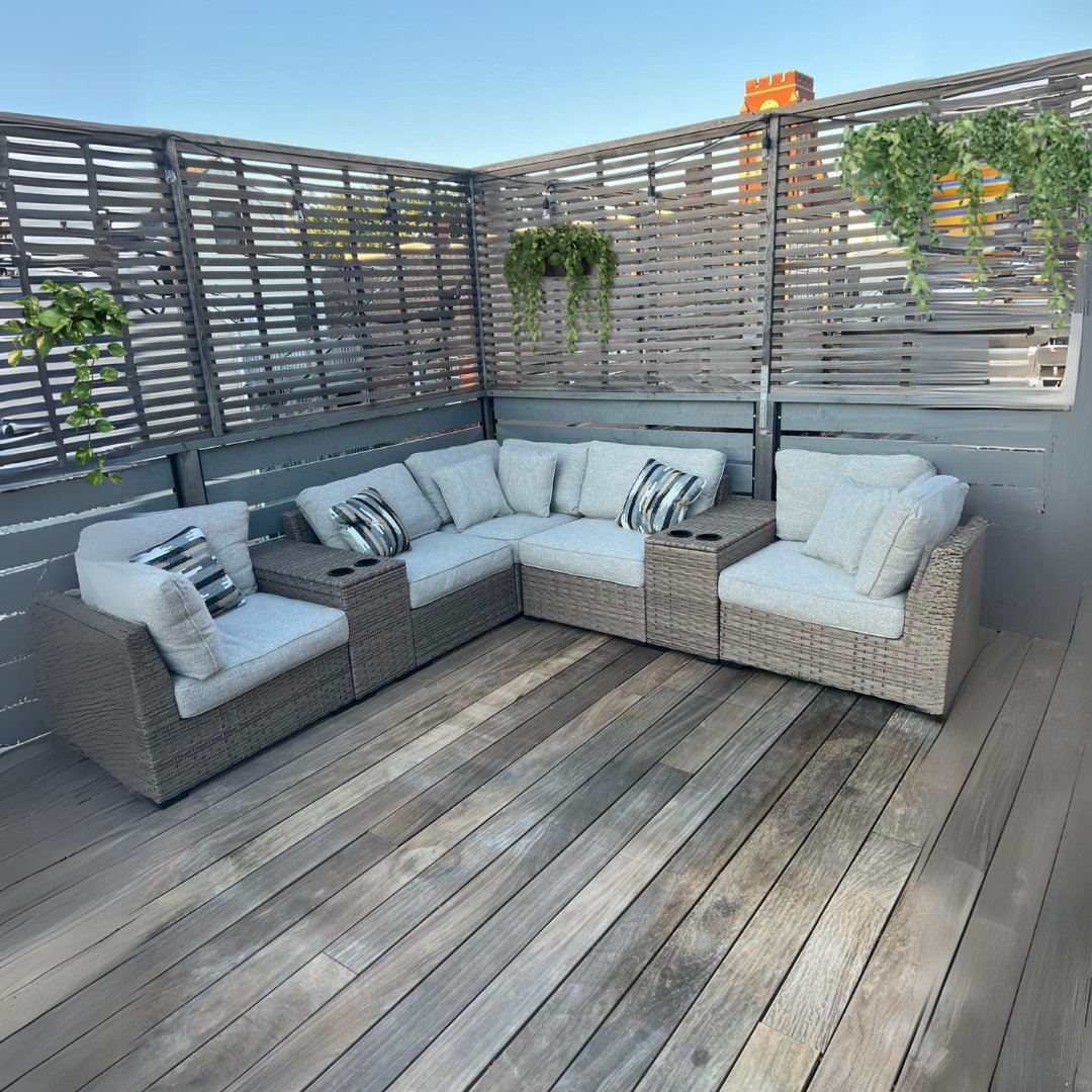OSOSWholesale's tweet photo. 🌞Gorgeous days call for gorgeous outdoor furniture😍 Our Calworth set boasts plentiful seating &amp; convenient cupholders. Visit our website: https://t.co/WofpcJ8VLe or in-person: 24137 111th St, Suite F, Naperville, IL.

#plainfield #oswego #naperville #patioset #patiofurniture https://t.co/XiNLmGUxBm