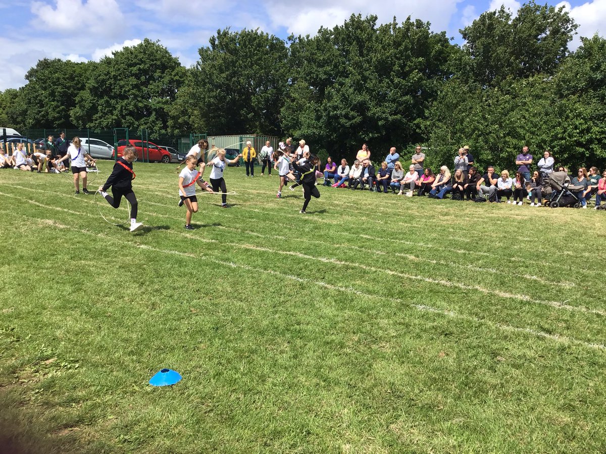 GildedHollins's tweet image. What a way to end last week with #KeyStage2 @YourSchoolGames Day! Thank you to all of the adults who came to watch and well done to all children who took part! 🔴🔵🟡🟢 #GoGilded