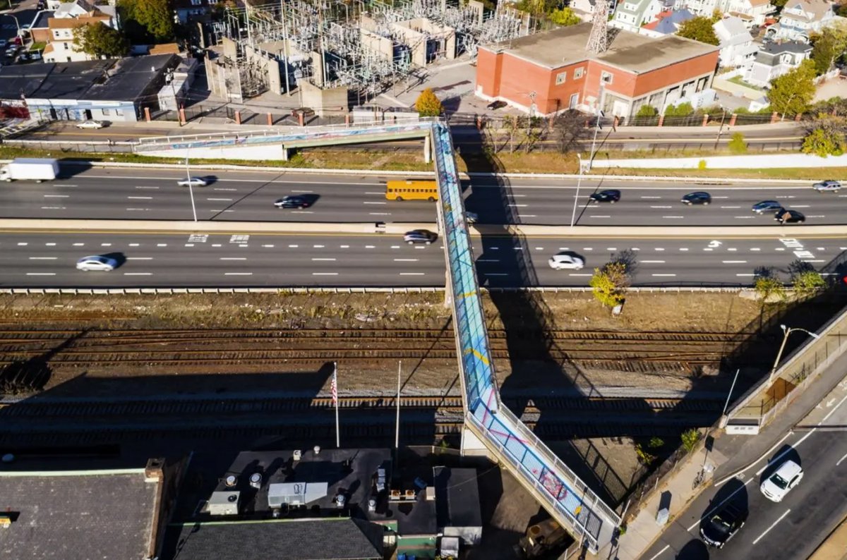 PeoplesPike's tweet photo. Speak up for a better #Allston footbridge - MassDOT is accepting comments until June 24 about a rebuilt bridge over the Pike from Harvard Ave / Cambridge St to Franklin St / Lincoln St. More details at https://t.co/rMc3MhDj97 https://t.co/TNraPjABj8