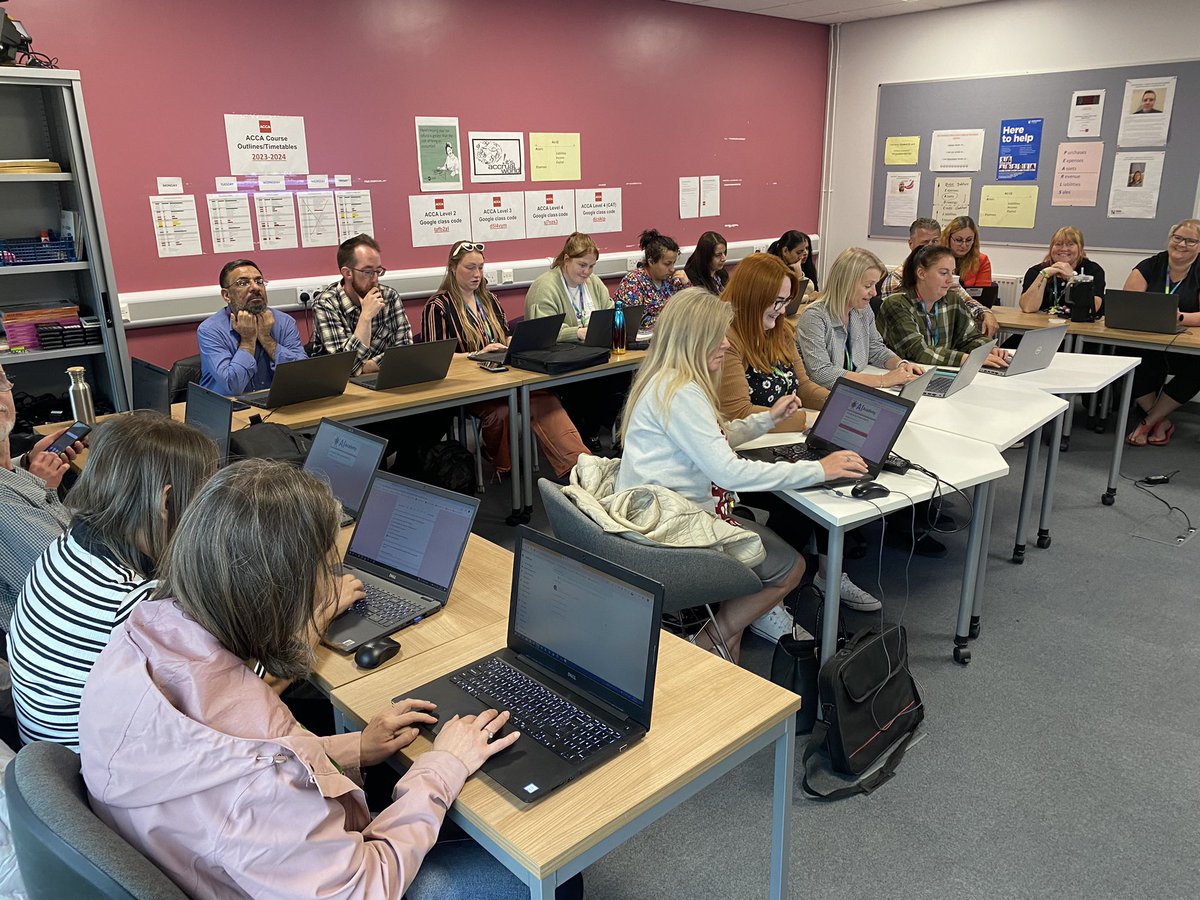 Overwhelmed by the amazing turnout for today’s AI Academy <a href="/RNNGroup/">RNN Group</a>! 🎉 Thank you to everyone who gave up their lunch break to learn &amp; connect. It’s inspiring to see this community grow &amp; embrace the power of Gemini AI <a href="/GoogleForEdu/">Google for Education</a> <a href="/GoogleAI/">Google AI</a> #AI #learningcommunity #oneteam