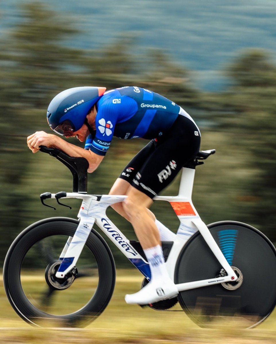 lucasaganronald's tweet image. The new Wilier time trial bike costs 27 400€ 🤯