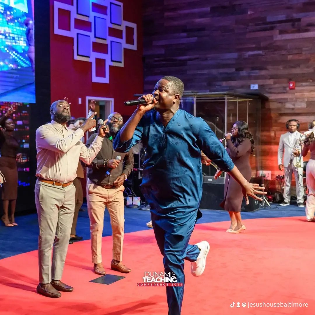 JesusHouseBalt's tweet image. Bidemi Olaoba @bidemiolaoba brought the FIRE to #DTC2024 🔥🔥 High-energy praise, infectious dance moves, and pure good vibes - he set the stage alight! We’re so grateful for his ministry and for being a blessing to us.

#JesusHouseBaltimore #DunamisTeachingConference2024