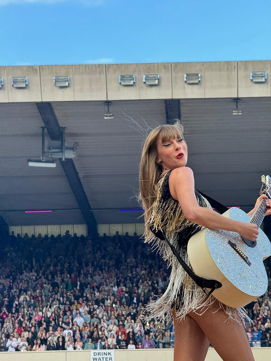 Dr. Áine O'Brien tweet media