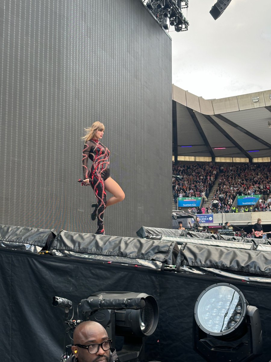 Dr. Áine O'Brien tweet media