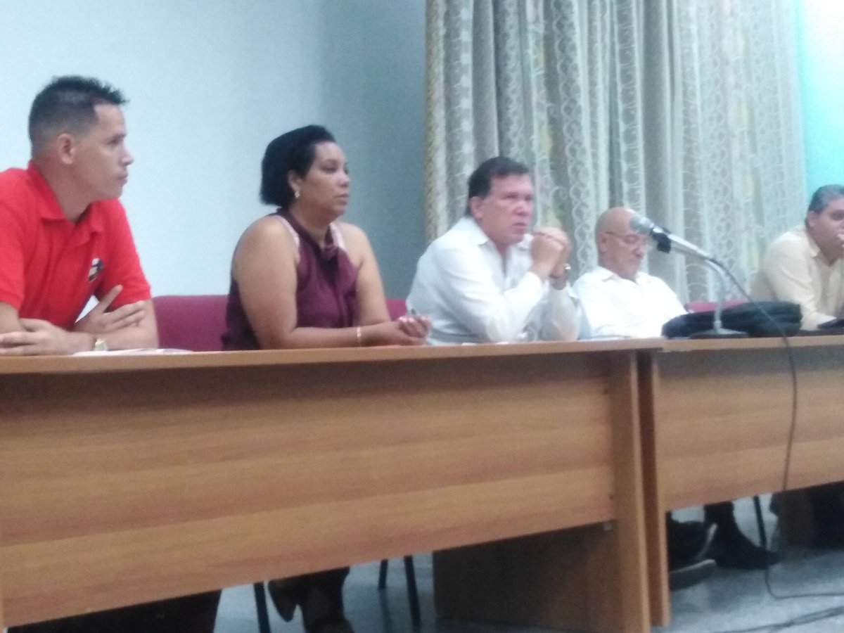 HendyPrez2's tweet photo. En esta mañana, como parte del recorrido de la comicion creada por el Comité Central del Partido para la atención a la carrera de Derecho, se sostiene intercambio con 1ro y 2do año de la Universidad de Pinar del Río..@MeyvisEstevezE @UJCdeCuba https://t.co/E4kCEH9HvE