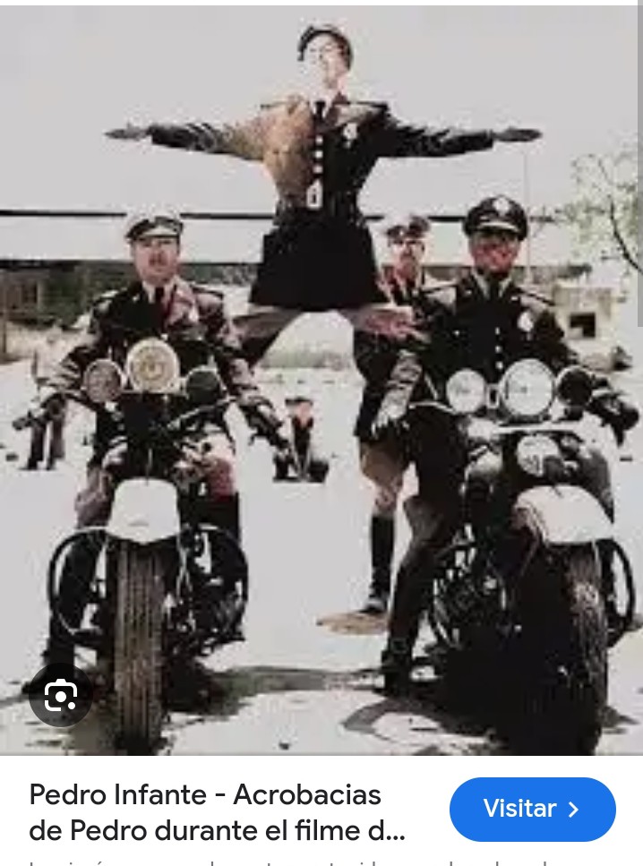 japcgn's tweet photo. Película *"A toda Máquina*", protagonizada por Pedro Infante y Luis Aguilar, estrenada en 1951, me imagino que aunque no había nacido el Presidente ya era culpable, so ocurría un accidente, realmente los locos del teclado no mejoran, https://t.co/uHrpjUnuZZ