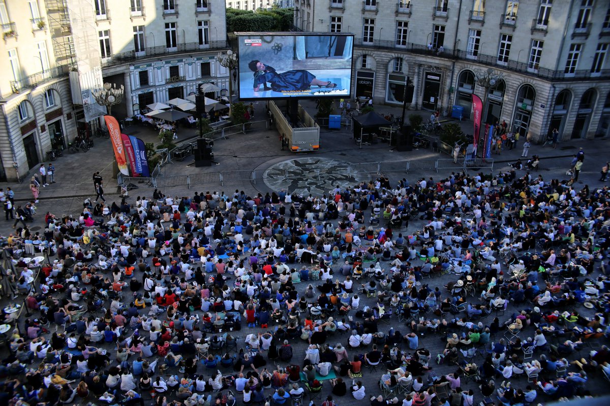 Angers Nantes Opéra (@anopera) on Twitter photo #OpéraSurÉcrans | 𝟓𝟖𝟎𝟎 𝐩𝐞𝐫𝐬𝐨𝐧𝐧𝐞𝐬 ont assisté à Tosca sur écrans à Angers, à Nantes et en Pays de la Loire.
👉 3500 à <a href="/nantesfr/">Ville de Nantes</a>
👉 1000 à <a href="/Angers/">Ville d'Angers</a>
👉 1300 en région <a href="/paysdelaloire/">Pays de la Loire</a>
Un grand merci et à l'année prochaine !
📸
Angers © G. Wester
Nantes © R. Boulanger #OpéraSurÉcrans | 𝟓𝟖𝟎𝟎 𝐩𝐞𝐫𝐬𝐨𝐧𝐧𝐞𝐬 ont assisté à Tosca sur écrans à Angers, à Nantes et en Pays de la Loire.
👉 3500 à <a href="/nantesfr/">Ville de Nantes</a>
👉 1000 à <a href="/Angers/">Ville d'Angers</a>
👉 1300 en région <a href="/paysdelaloire/">Pays de la Loire</a>
Un grand merci et à l'année prochaine !
📸
Angers © G. Wester
Nantes © R. Boulanger