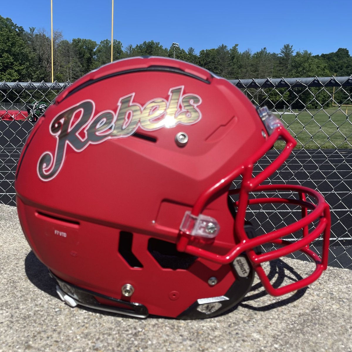 CoachBMorrow's tweet photo. 2024 Helmet‼️

➡️ Thank you @97_sports for the decals https://t.co/MQc32wc7KH