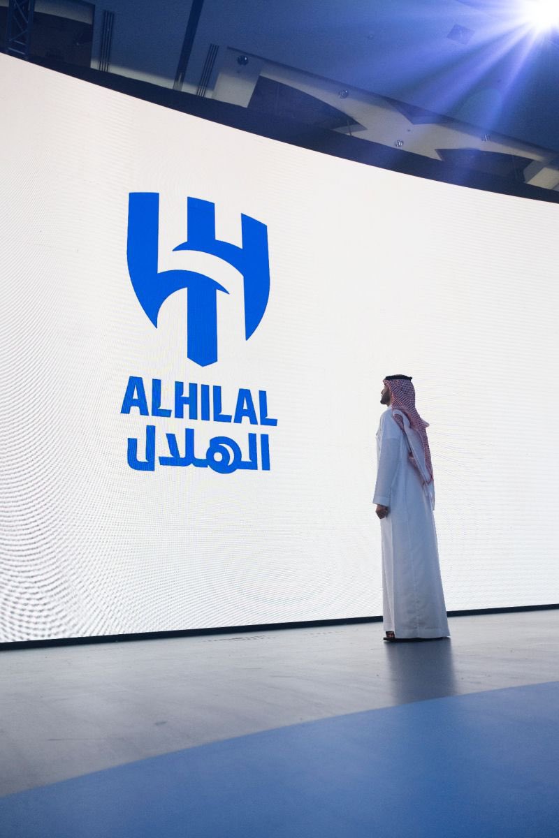 #الهلال
 حبه والانتماء له 
قصة لاتنتهي 💙🤍
لا يشعر فيه إلا العاشقين