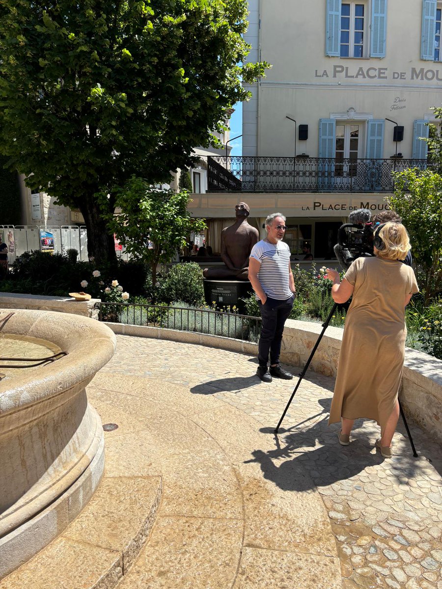 LudivineM02's tweet photo. [Ça tourne 🎥] Les œuvres de 4 #sculpteurs mouginois "Monumental made in Mougins" mises en lumière par @F3cotedazur @villedemougins #Tiziano #Calou #MarionBurkle #ThierryTrives 👨‍🎨🥰🏡 https://t.co/5Z68ayC7sj