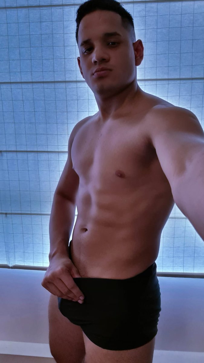 Angelcald56's tweet photo. Buenos días ☀️ gente bonita 🔥🔞 https://t.co/9PJWuBIzOy