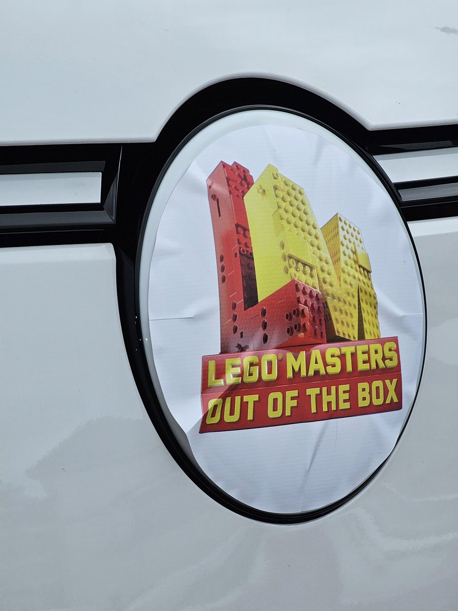 Deaver_23's tweet photo. Opnames LEGO Masters, Out of the box in de Efteling.
#Efteling #lego #legomasters #tv #opnames https://t.co/8LylCV5IIa
