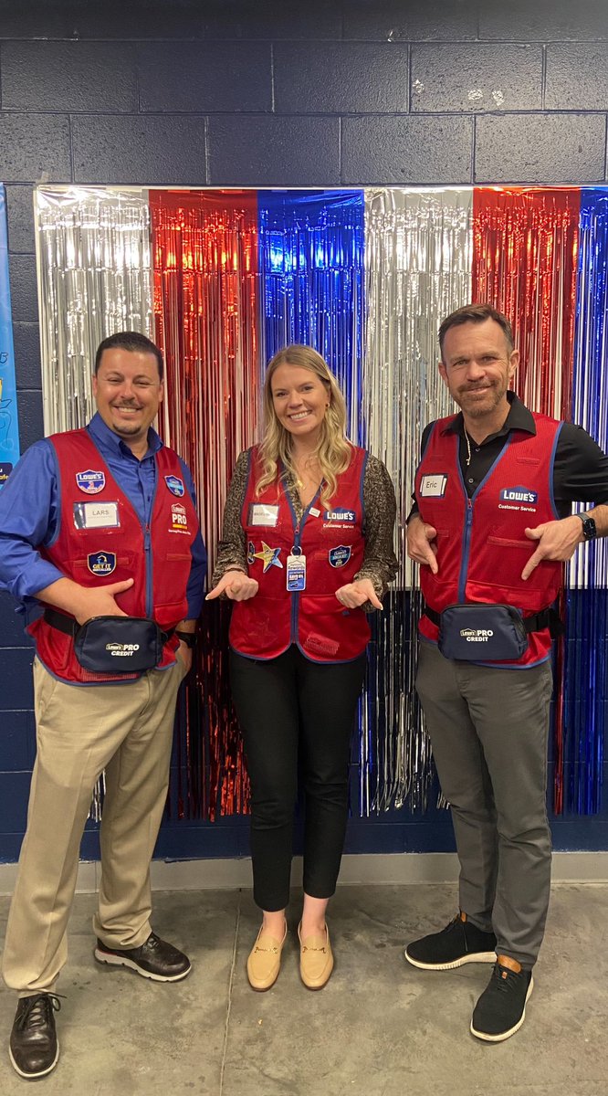 Look who finally got their Pro Credit Fanny packs! 🤩🏆🌟<a href="/eric_marler/">Eric Marler</a> <a href="/PresnellLars/">Lars Presnell</a> <a href="/BenitoKomadina/">Benito.Komadina@Lowes</a> <a href="/BlueBoxR1/">@BlueBoxR1</a>