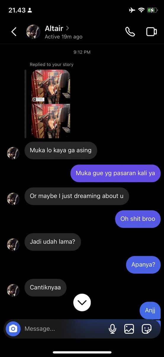 Pickup lines 
Faw tweet’s written by daisofia