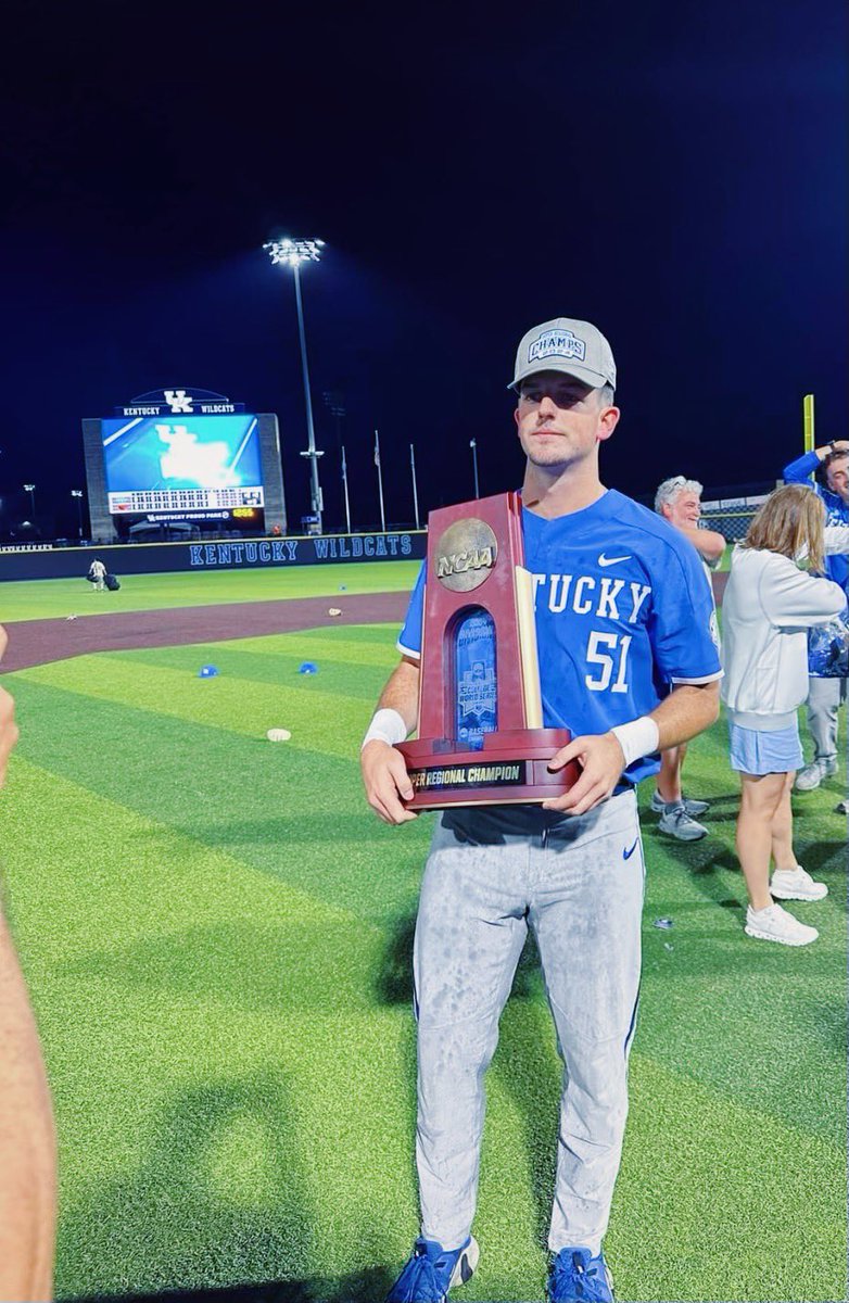 CarProspects's tweet photo. Congratulations to @PooserTrey and @kentuckybaseball on winning the Super Regional and headed to the CWS! Can’t wait to watch Trey pitch in OMAHA!! https://t.co/m3OJdzAqQB