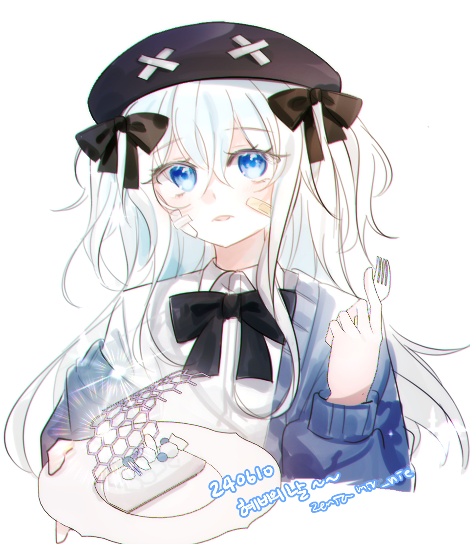 #HAPPY_HYEBI_DAY #혜비
#뱁새는_생일_케이크를_씹는_중

햅삐 혜비 데이~~~