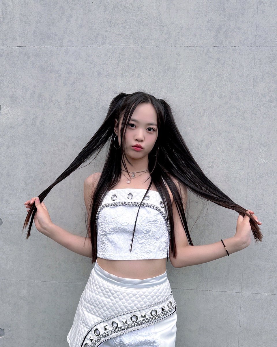 nugupromo's tweet photo. 🎂 Happy birthday to Mew (WiTCHX)! 

#HAPPY_MEW_DAY @WiTCHX_twt https://t.co/TFfbA1kYEs