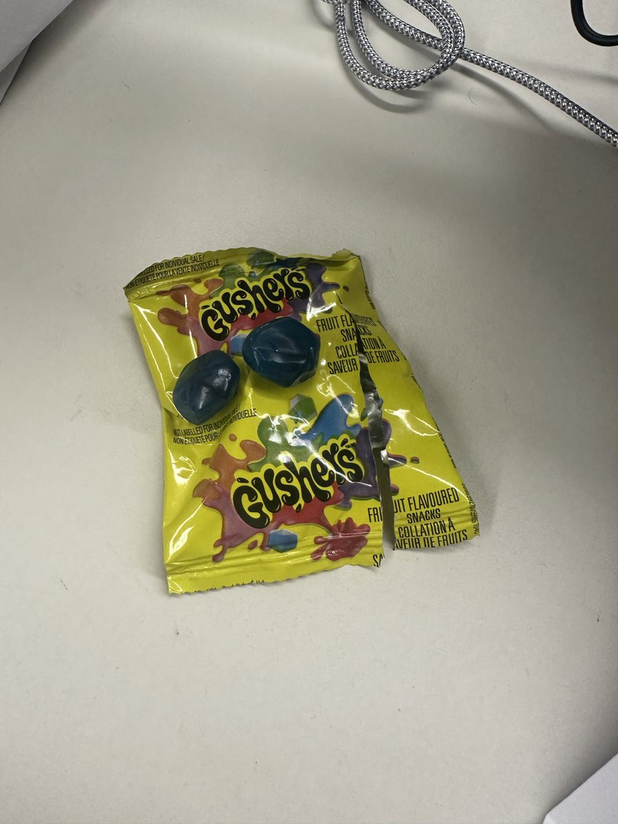 SamSpellicy's tweet image. 6th grade me would not have guessed the next time I'd be eating gushers would be at work as a 34-year-old neurosurgery resident
