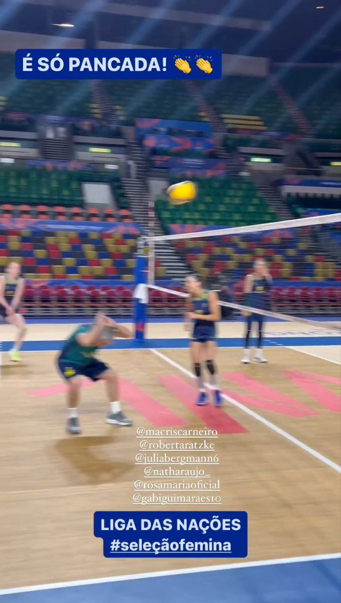 QGdoVolei's tweet image. Cuidado Zé Roberto 🙈😅

🎥 CBV via Instagram