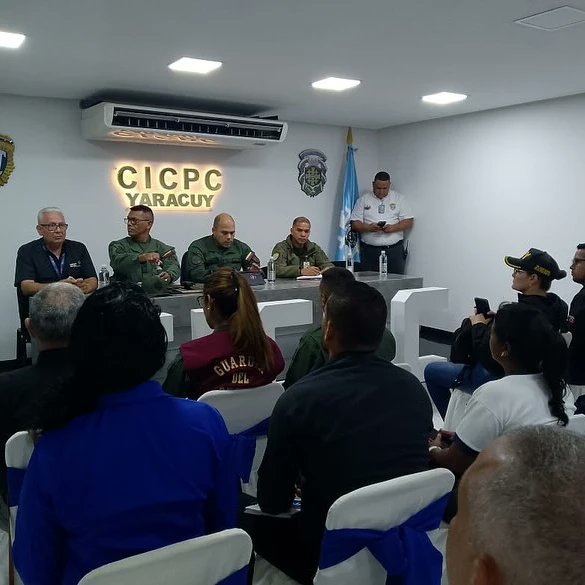 244Cicpc's tweet image. Máxima Seguridad en Yaracuy.
Trabajando de la mano con los diferentes Organismo de Seguridad en pro de garantizar la Paz, a la colectividad Yaracuyana.
#venezuelaJusticiayPaz 
#Nicotienelasriendas