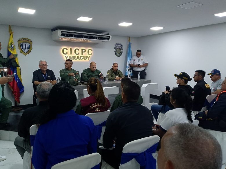 244Cicpc's tweet image. Máxima Seguridad en Yaracuy.
Trabajando de la mano con los diferentes Organismo de Seguridad en pro de garantizar la Paz, a la colectividad Yaracuyana.
#venezuelaJusticiayPaz 
#Nicotienelasriendas