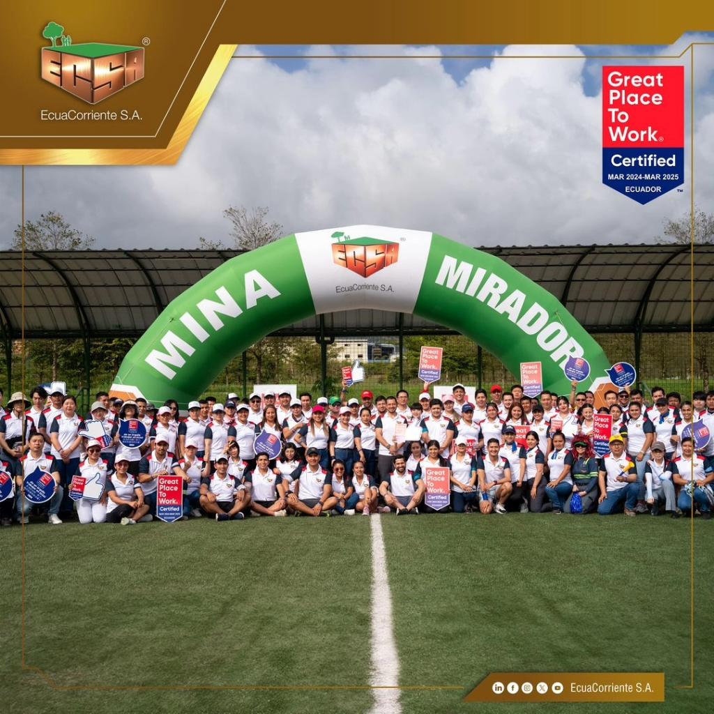 EcuaCorrienteSA's tweet photo. ¡𝗘𝗖𝗦𝗔, 𝘂𝗻 𝗴𝗿𝗮𝗻 𝗹𝘂𝗴𝗮𝗿 𝗽𝗮𝗿𝗮 𝘁𝗿𝗮𝗯𝗮𝗷𝗮𝗿! 🏆🥳

🌟 Nos sentimos honrados de haber recibido el reconocimiento "Great Place to Work", que nos distingue como un excelente lugar para trabajar. 

🧵 https://t.co/EOpEKNiIRC