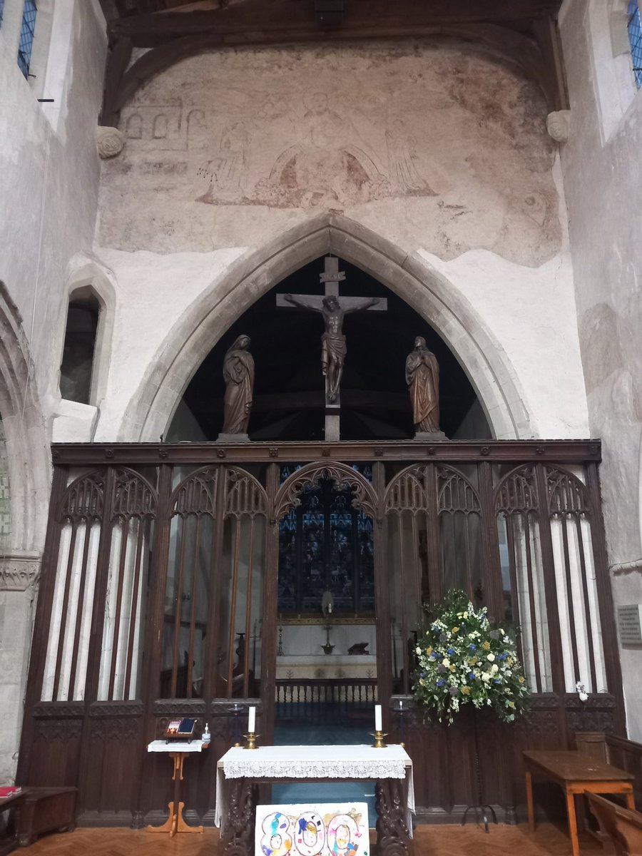 mjc_associates's tweet photo. Leaving St Leonards church in Flamstead yesterday evening at the end of a six year project. An amazing church, fantastic wall paintings, and stunning medieval graffiti. I'm going to miss it.
But mainly I'll miss the wonderful local community, who have saved this stunning church. https://t.co/eExQQ2NXqO