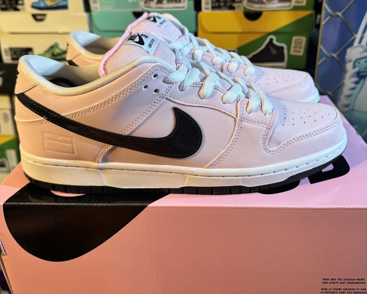 Sb_OrNothing's tweet image. Nike SB Dunk Low “Pink Box” 📦 @nikesb one of my Favorite SB hands down!! This one is such a beauty 😮‍💨😮‍💨🔥🔥🔥🔥🥵🥵🥵🥵  #NikeSB #PinkBox #SBorNothiny #Nike 🛹🛹