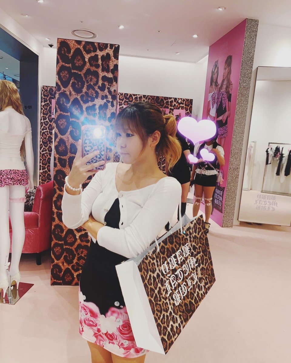 meko (@mekochan_25) on Twitter photo 