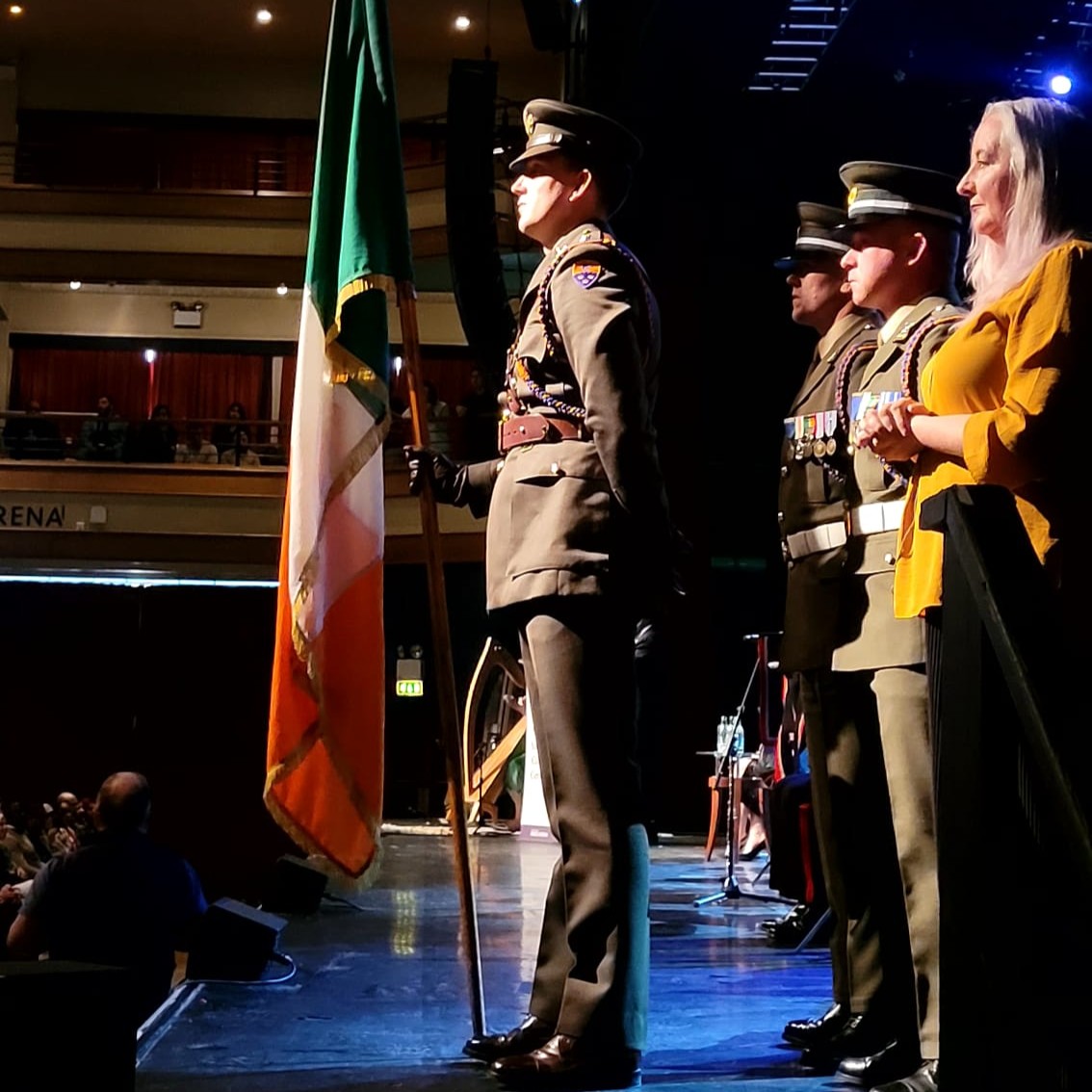 DeptJusticeIRL's tweet image. ☘️ 4,800 new Irish citizens will be granted Irish citizenship in six ceremonies taking place today Monday 10 June and Tuesday 11 June at the INEC Killarney.

#IrishCitizens2024 I #SaoránachÉireannach2024

Read more below
gov.ie/en/press-relea…