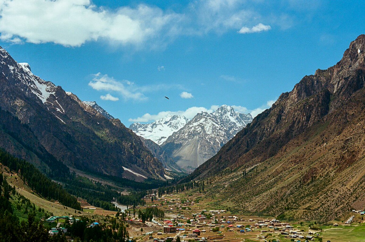 theomaramo's tweet image. Shot some of Hunza Valley on film 🎞️