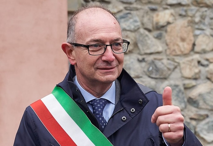 Telenord's tweet photo. Elezioni comunali, Giovanni #Oliveri confermato sindaco di #Campoligure
Gli aggiornamenti 👉 https://t.co/ikvmRwJSgL https://t.co/7D6o4aS6hY