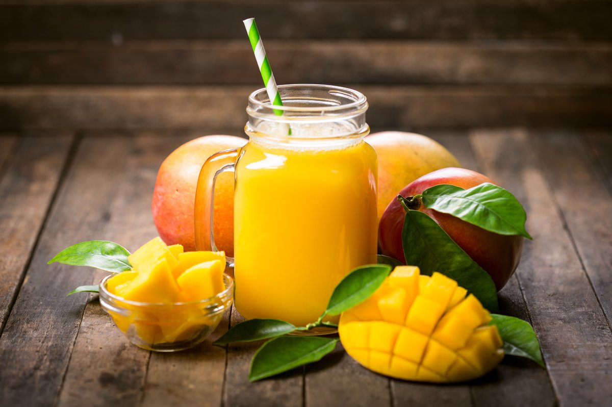 BlueShieldCA's tweet photo. Enjoy this #TropicalTreat during #MangoMonth! Mangos are sweet, refreshing and loaded with vitamins. They are #HeartHealthy, help with digestion and may lower your cancer-risk. Get more tips at https://t.co/KUywQRdJOW
#Wellvolution #WeNeverStop #MangoEveryday https://t.co/rNIvlakwIp