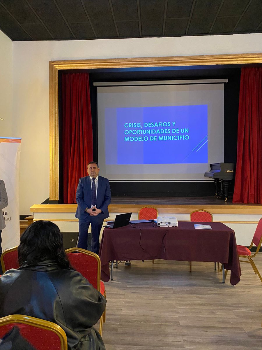 AmuchChile's tweet photo. #SAGRADAFAMILIA

Ya estamos en el Encuentro para Funcionarios Municipales de nuestro NUEVO MUNICIPIO: @msagradafamilia ♥️

En la jornada, hablaremos de la modernización, transparencia y seguridad para la gestión municipal.

BIENVENIDOS A @AmuchChile 👏 

#amuch #asociación https://t.co/ouqkKunmGS