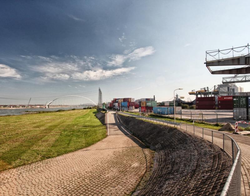 Samen met onze collega's van van Buck Consultants International en Topsector Logistiek zijn we aan de slag gegaan met het het verduurzamen van de Nederlandse logistieke bedrijven. Lees hier meer: lnkd.in/gntjtUwC 
#duurzaamheid #cocreatie #ondernemerschap #vakmanschap